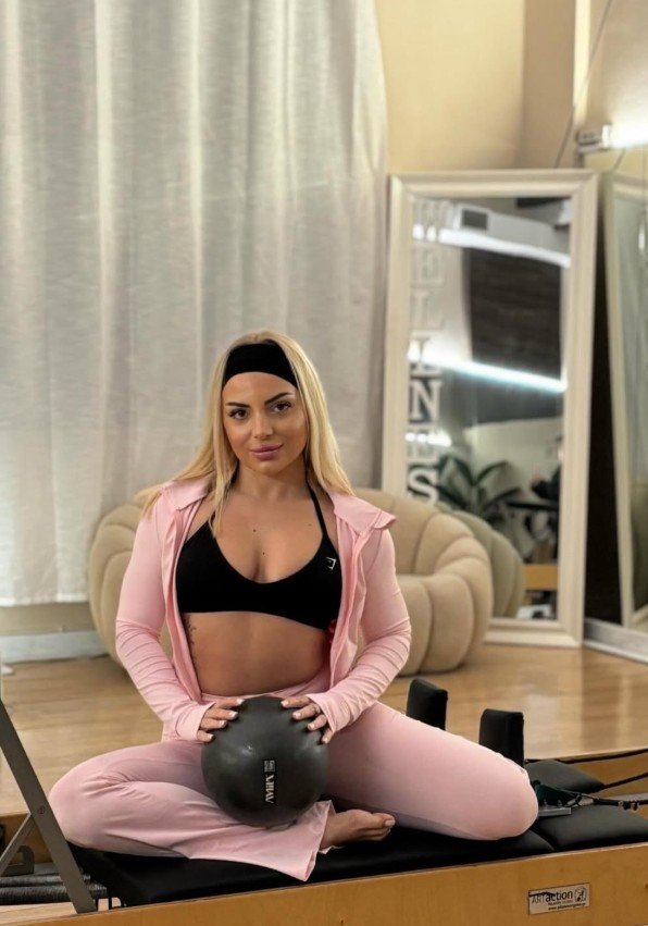 Έφη — Pilates Instructor